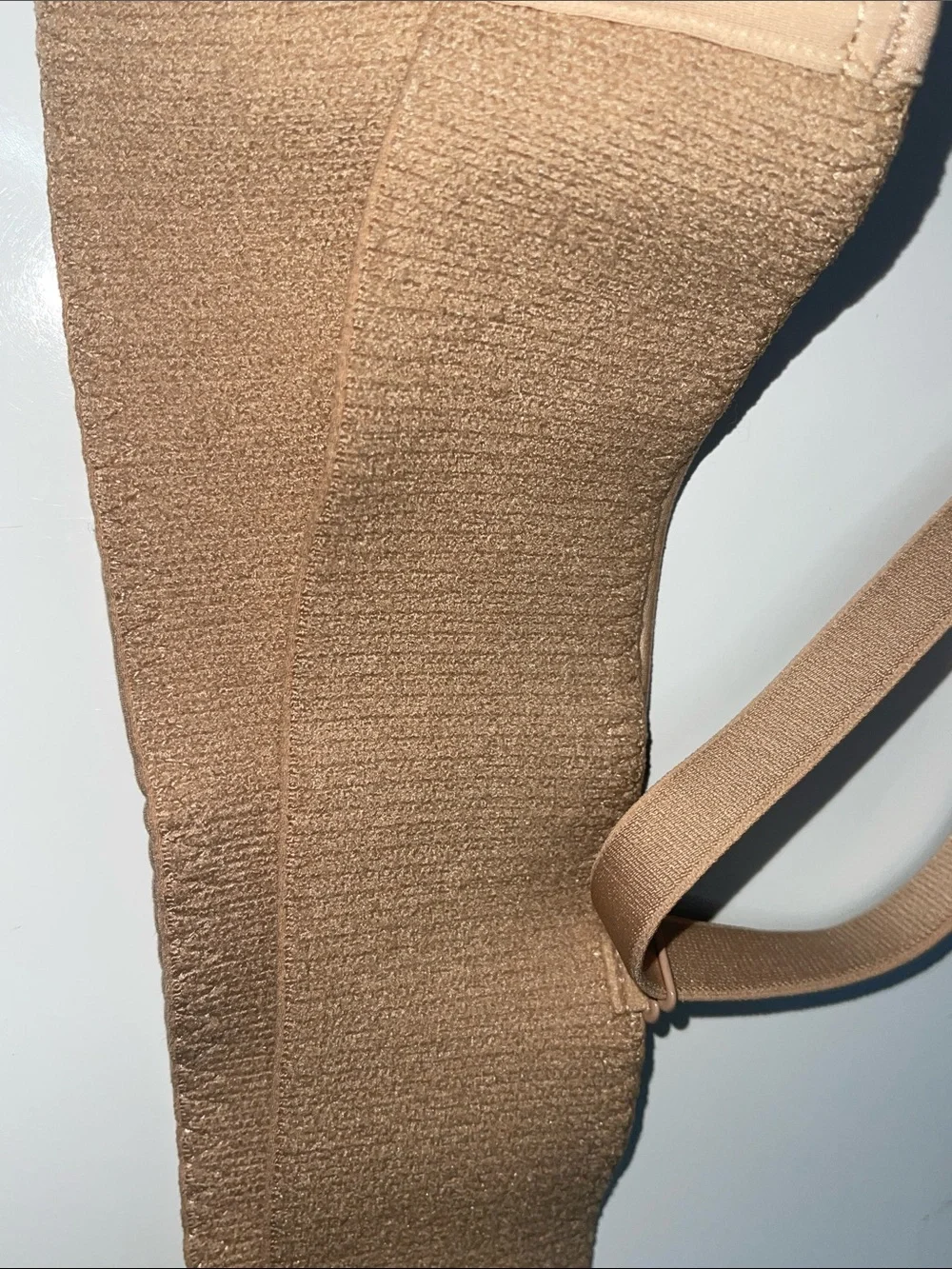 Victoria’s Secret body by Victoria Nude Smooth convertible bra 40C